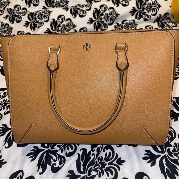 Tory Burch brown crossbody - Picture 1 of 3